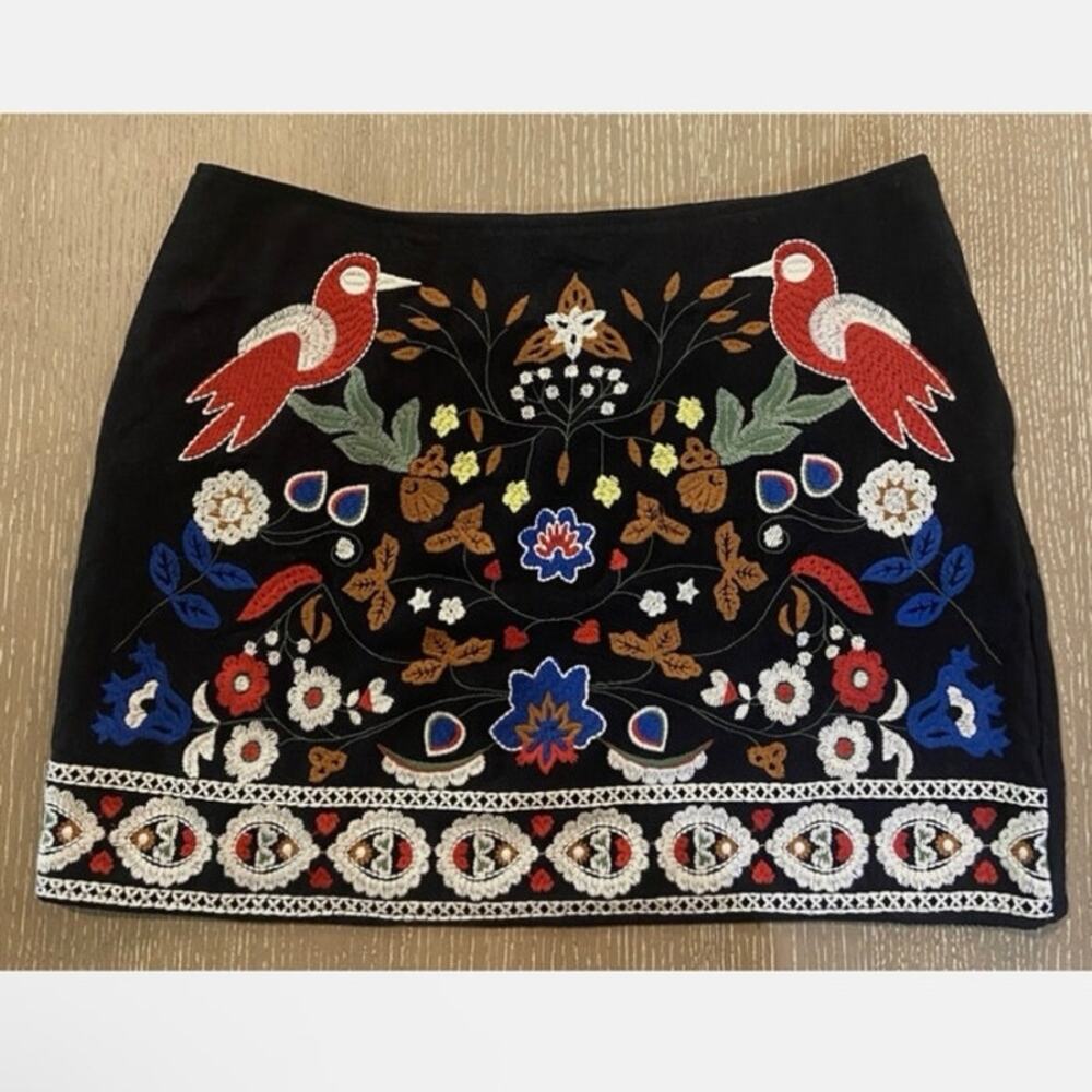 The Impeccable Pig Black Floral Colorful Embroidered Cotton Mini Skirt Boho L